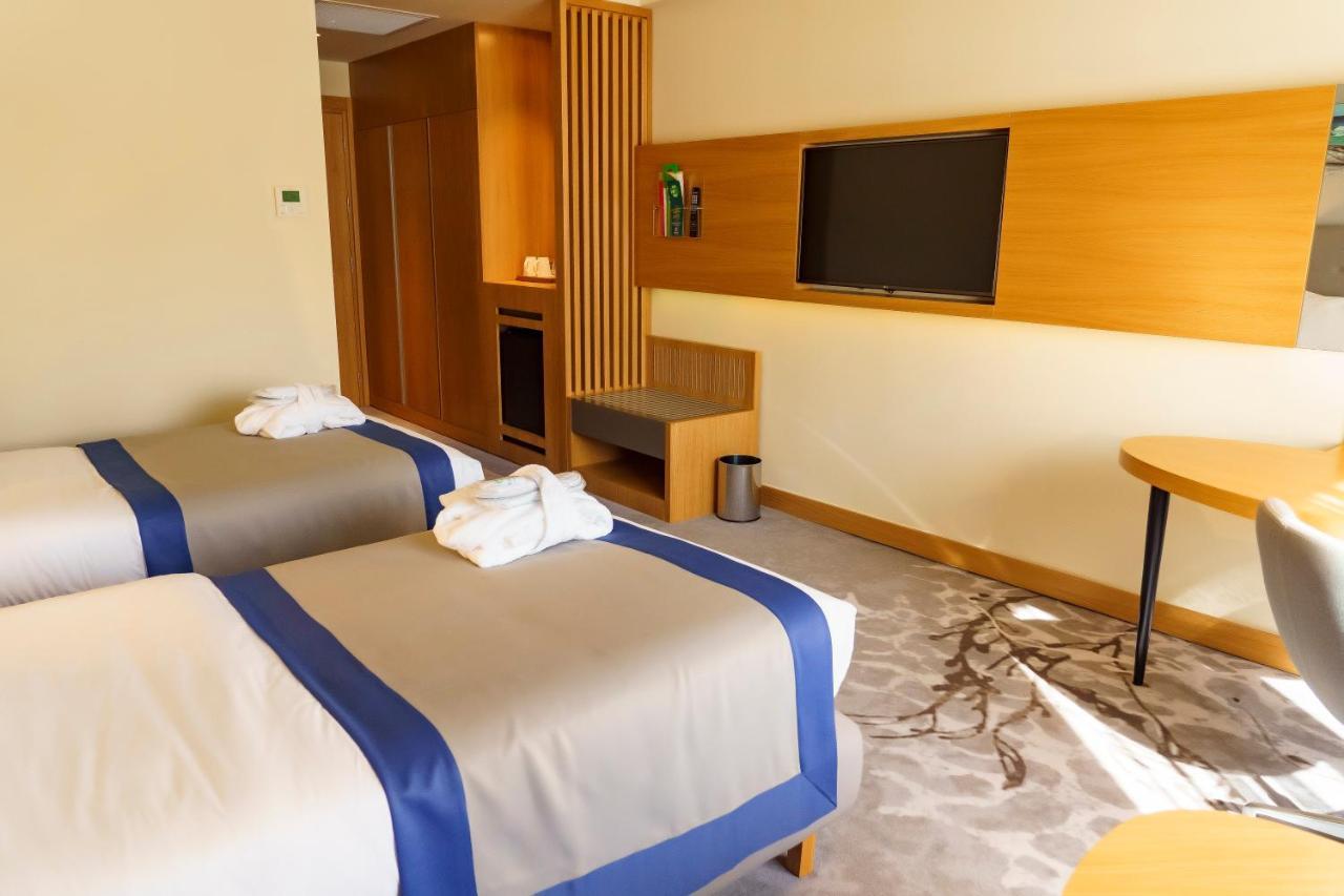 Отель - Aktau - Seaside By Ihg 4*
