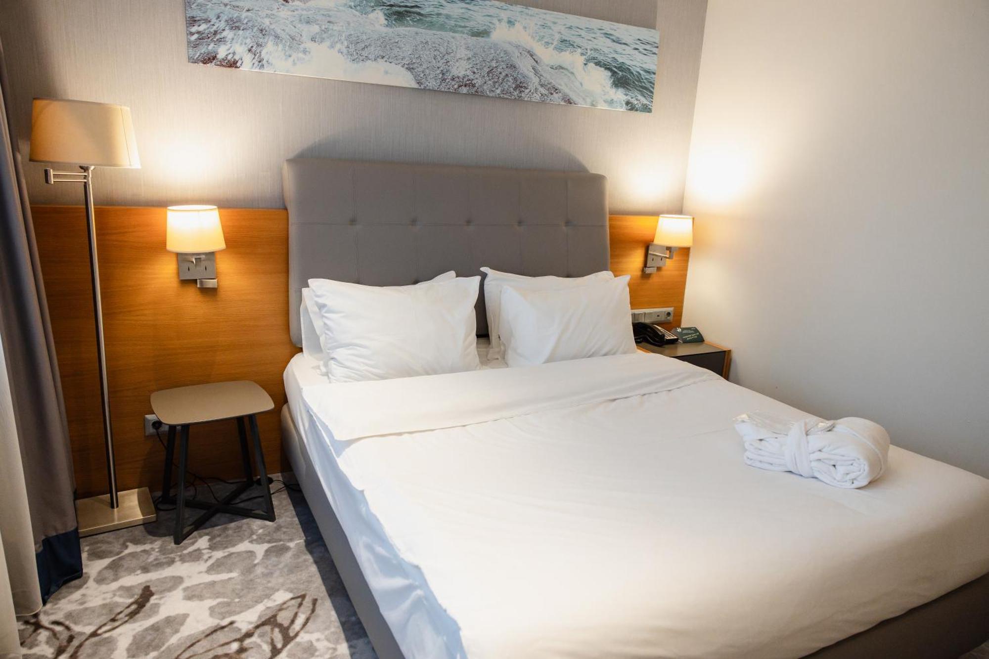 - Aktau - Seaside By Ihg Hotel 4*