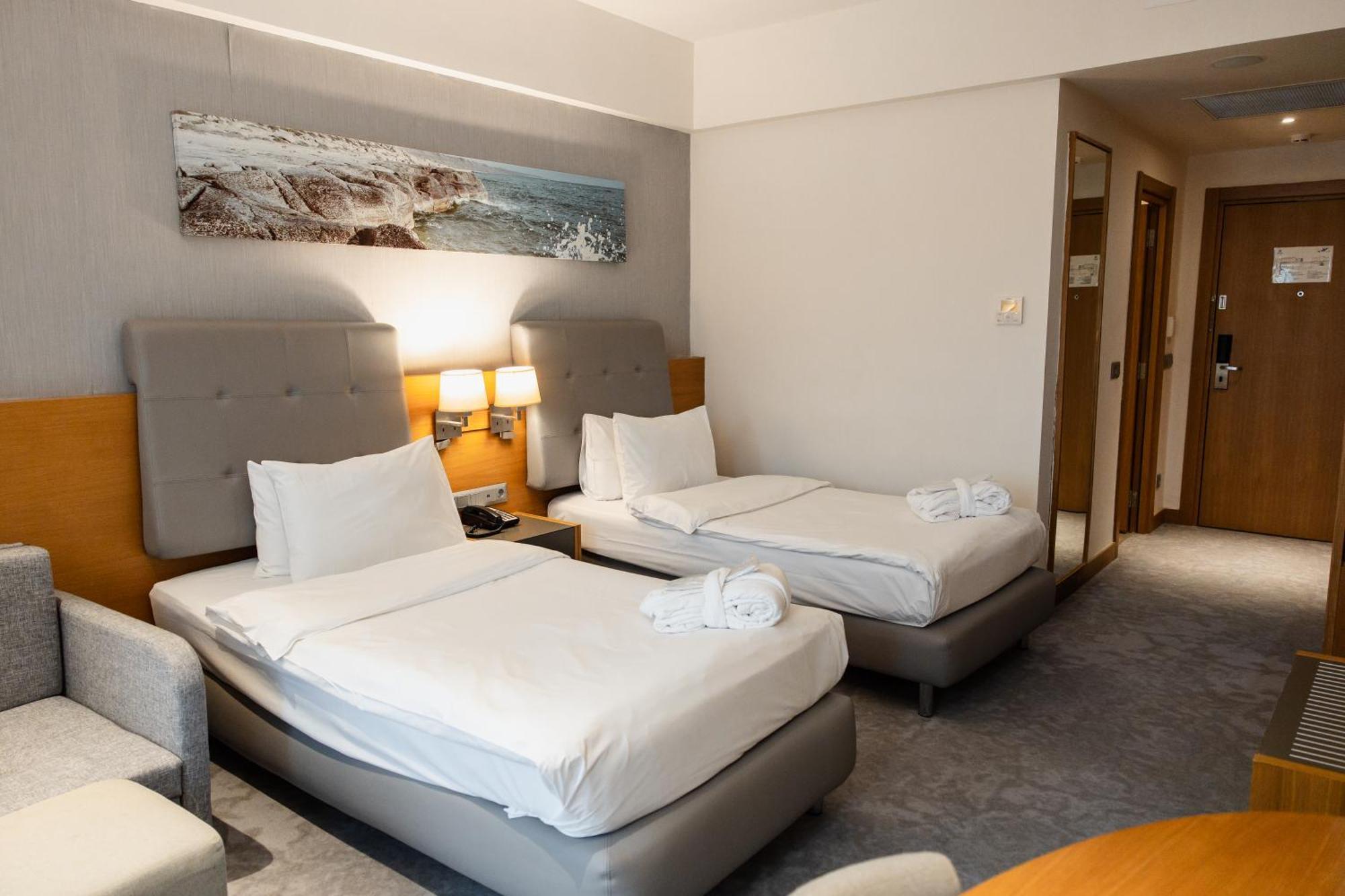 - Aktau - Seaside By Ihg 4*